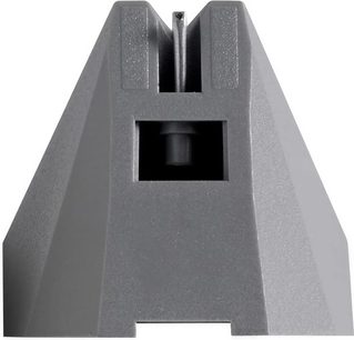 Diamantspids til Ortofon Stylus 2M 78 vinylpickup i nærbillede, set forfra og fra siden, V-formet, mørkegrå farve