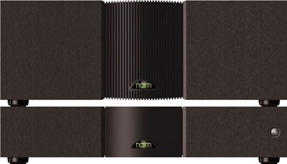 Naim Audio NAP 500 effektforstærker set forfra, sort chassis, køleplader på siderne, børstet aluminiumsfront