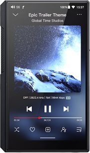FiiO M11s sort audiophile-afspiller, aluminiumskabinet med teksturerede sider og front i glas med stor farvetouchskærm, der dækker næsten hele forsiden, set forfra
