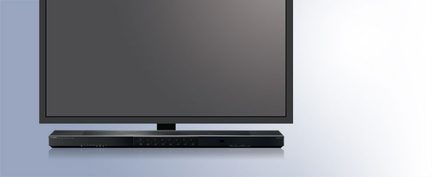Sort flad skærm slukket på stander, set forfra, med smal ramme og indbygget soundbar under skærmen