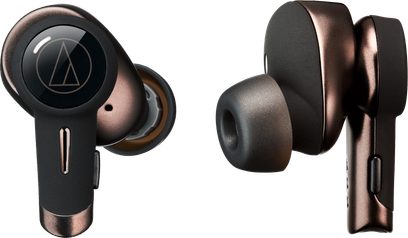 Auricolari in-ear neri e bronzo Audio Technica ATH-TWX9 con custodia di ricarica abbinata, vista ravvicinata