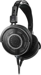 Sort, åbent, kablet hi-fi-hovedtelefon Audio Technica ATH-R70xa i plastik og metal, cirkulære ørekopper med bikubegitter, velourpuder, åbent hovedbånd med støttebånd, aftagelige kabler set i trekvart profil