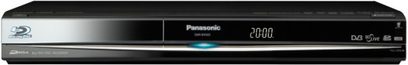 Panasonic DMR-BW500 Blu-ray-optager i sort, set forfra, blåt digitalt display, flere knapper og diskskuffe på forsiden