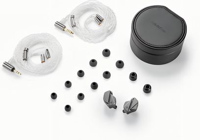 Căști intra-auriculare Astell&Kern ZERO 2 dezasamblate, componente electronice, vârfuri transparente și carcasă neagră