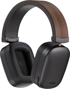 Fones de ouvido hi-fi Kaiku Wave em nogueira preta, com arco de efeito madeira e conchas circum-aurais, vistos em três quartos