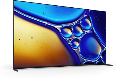 Телевизор с висока разделителна способност Sony BRAVIA 8 II K55XR8 в черен цвят с ултратънка алуминиева рамка и дискретно метално основание, плосък екран без рамка, засенчен отпред и отляво под ъгъл