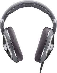 Sennheiser HD-579 hovedtelefoner i grå og sort, set forfra, ovale skummemoryringpuder, polstret hovedbøjle, metalgitre på ørekopperne