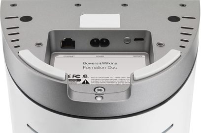 Draadloze verbonden luidspreker Bowers & Wilkins Formation Duo wit, vooraanzicht, Ethernet- en voedingspoorten aan de achterkant