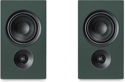 Coppia di diffusori PSB verde scuro, vista frontale, con grande woofer nero testurizzato e tweeter centrale