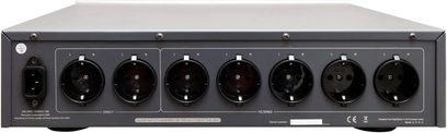 Taga Harmony PF-2000 sort + TPC-TS (1,5m), bagsidevisning, 6 runde strømudtag på linje, 1 IEC-indgang, tekniske inskriptioner