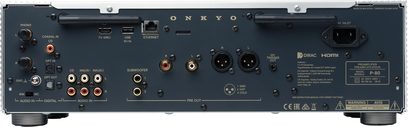 Onkyo P-80 stereoforforsterker i sølvmetall, baksidevisning, HDMI ARC-, USB-, Ethernet-, RCA- og XLR-kontakter