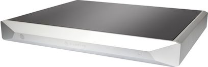 NuPrime Evolution TWO SE Verstärker, Silber-Metall, schwarze Oberseite, linker Knopf, rechte LED, Frontansicht links