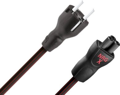 Svart Audioquest NRG-X3 3m strømkabel med sylindriske plugger, på hvit bakgrunn