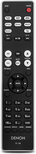Sort Denon RC-1258 fjernbetjening med grå og røde knapper, set forfra