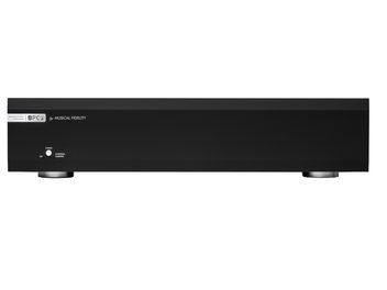 Condicionador de energia Musical Fidelity BPC 3 preto, vista frontal, caixa retangular, pés cilíndricos prateados, botões e indicadores
