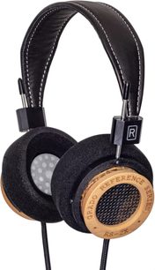 Atviras hi-fi ausinės Grado RS2x, trijų ketvirčių vaizdas, juodas paminkštintas lankelis, apvalios medinės ausų pagalvėlės, metalinė grotelė