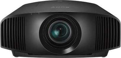 Sony VPL-VW270ES sort videoprojektor, set forfra, centreret linse med cirkulær gitter, rektangulært mat sort kabinet