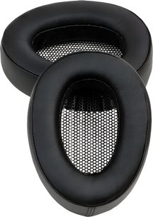 Paar Meze Audio Pads aus schwarzem Leder, ovale Form mit glatter Außenseite und wabenförmigem Innen-Gitter, in Nahaufnahme leicht von oben gezeigt