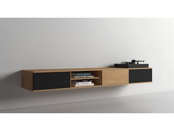 Nástenný audio-video nábytok Unnu Classic Series Model 1541 zo svetlého dreva, čelá v čiernej farbe, stredová priehradka, gramofón