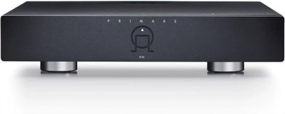 Pré-amplificador estéreo Primare R35 preto, vista frontal, 2 botões giratórios prateados, logotipo prateado, frente preta fosca