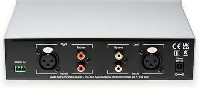 Pro-Ject Head Box S3 B сріблястий, вигляд ззаду з входами XLR і RCA, правий і лівий bypass-виходи