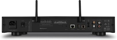 Audiolab 7000N Play netværksafspiller sort set bagfra med Ethernet-, USB-, koaksial-, optisk-, RCA-stik og to Wi-Fi-antenner
