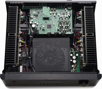 Rotel RA-1592 sort hi-fi stereoforstærker, set indefra forfra, elektroniske kredsløb, kølelegemer, transformatorer