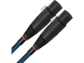 Аудио кабел RCA Wireworld Luna 10 XLR 1m с черни цилиндрични конектори, метални накрайници и синя обвивка