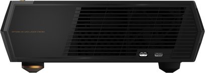 Videoproiector laser cu focală ultra-scurtă Optoma UHZ65UST, vedere frontală, carcasă neagră cu grilă de ventilație