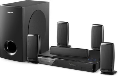 Samsung HT-BD1250 czarny zestaw kina domowego składający się z subwoofera, 4 głośników satelitarnych i odtwarzacza Blu-ray