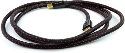 Clarus Crimson USB-kabel, sort med rød fletning, guldbelagte USB-stik, synlige ender i begge sider, vises oprullet