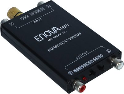 Phono-forforstærker Enova HIFI MC-MM PP 120, sort rektangulært kabinet, RCA-stik, kontakter, USB-indgang, perspektivvisning