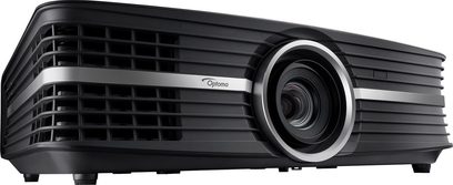 Optoma UHD65 sort videoprojektor, frontvisning, horisontal ventilationsgitter, linse forskudt mod højre
