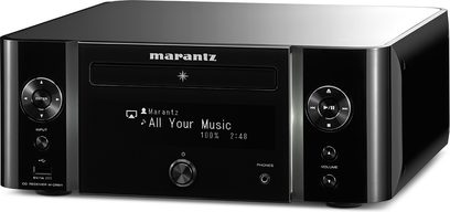 Marantz M-CR611 sort, kompakt alt-i-en hi-fi-anlæg, frontvisning, blåt display, sølvfarvede knapper og drejeknapper