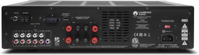 Cambridge Audio AX-R85 stereoforstærker i sølv, set forfra med knapper, stik og display på forsiden