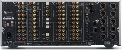 Arcam FMJ AV888 sort hjemmebiografsforstærker, frontpanel, frontvisning, mange lyd- og videostik, knapper og drejeknapper til justering