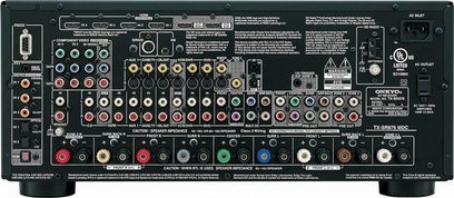 Amplificatore home theater Onkyo TX-SR876, vista frontale, numerose prese e pulsanti, display digitale, colore nero