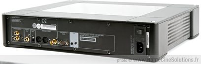 Meridian G06.2 sort CD-afspiller, frontvisning, frontpanel med display, knapper og stik på bagsiden