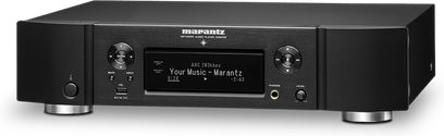 Marantz NA6006 sort netværksaudioafspiller, frontvisning, LCD-display, kontrolknapper og -hjul, USB-porte og hovedtelefonstik