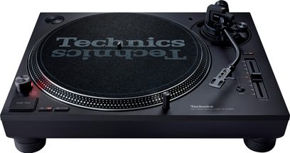 Tocadiscos de vinilo de alta fidelidad Technics SL-1210Mk7EG negro, vista superior sobre fondo blanco, plato de aluminio, brazo de lectura