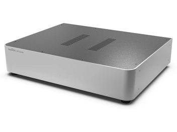 Conditionneur secteur IsoTek V5 ELEKTRA argent, boîtier rectangulaire, coins arrondis, surface supérieure grise avec 2 grilles d’aération