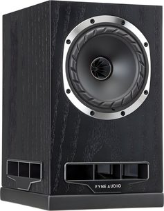 Fyne Audio F5S gulvhøjttaler i sort ask, kabinet med træåre, mellemtone/basenhed med central faseplug, frontportet, 3/4-visning