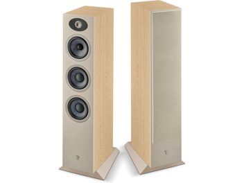 Enceintes colonnes Focal Theva N°2 chêne clair, vue de face, 3 haut-parleurs, tweeter en haut, finition bois clair
