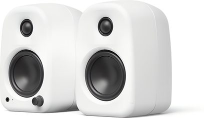 Coppia di diffusori Kanto UKI bianco opaco, design arrotondato con altoparlanti neri visti frontalmente