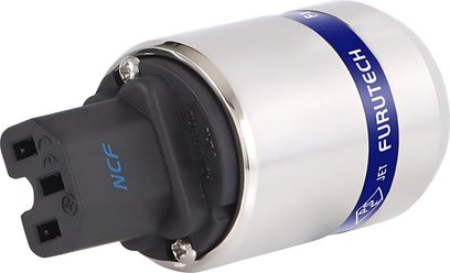 Adattatore di alimentazione Furutech FI-48 NCF R, corpo metallico argento, ghiera blu, connettore IEC femmina nero, vista obliqua