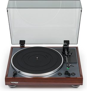 Giradischi Thorens TD 102 A in noce lucido, vista frontale con coperchio antipolvere trasparente sollevato, piatto e braccio di lettura visibili