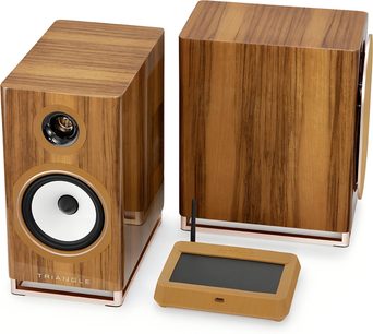 Pereche de boxe conectate Triangle Capella 2 stejar, finisaj lemn deschis, vedere față-spate cu unitate de control