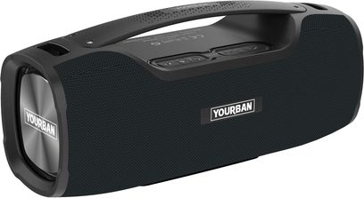 Bluetooth-højttaler Yourban Getone 70 sort, set fra trekvart vinkel, sort frontgitter, Yourban-logo, knapper på toppen
