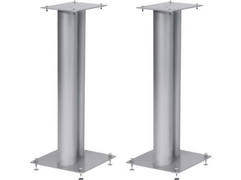 Twee Norstone Design Stylum 2 luidsprekerstandaards in zilversatijn, cilindrisch, van metaal, op een witte achtergrond