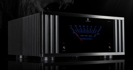 Hi-fi effektforstærker Tone Winner AD-2500 sort, front i børstet aluminium med stort blåoplyst VU-meter